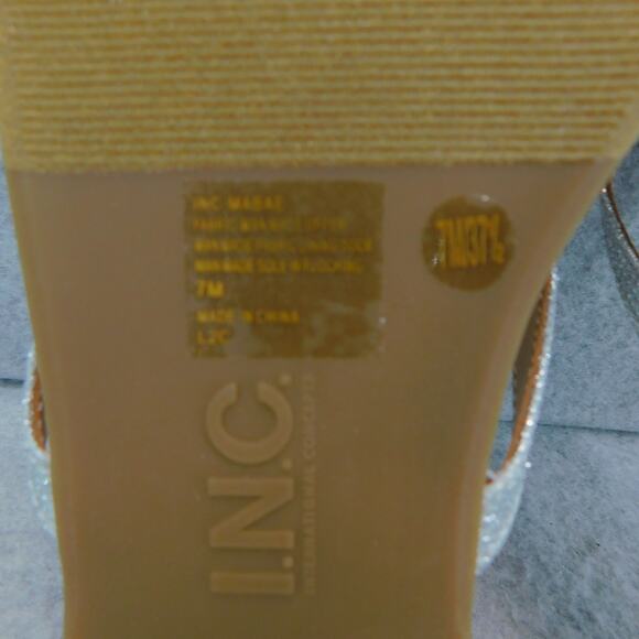 Women's Mabae Silver Embellished Bling Bow Flat Sandals - Size 7 - Picture 10 of 10